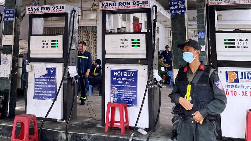 Khám xét hàng loạt địa điểm trong đường dây xăng lậu, xăng giả ở Đồng Nai
